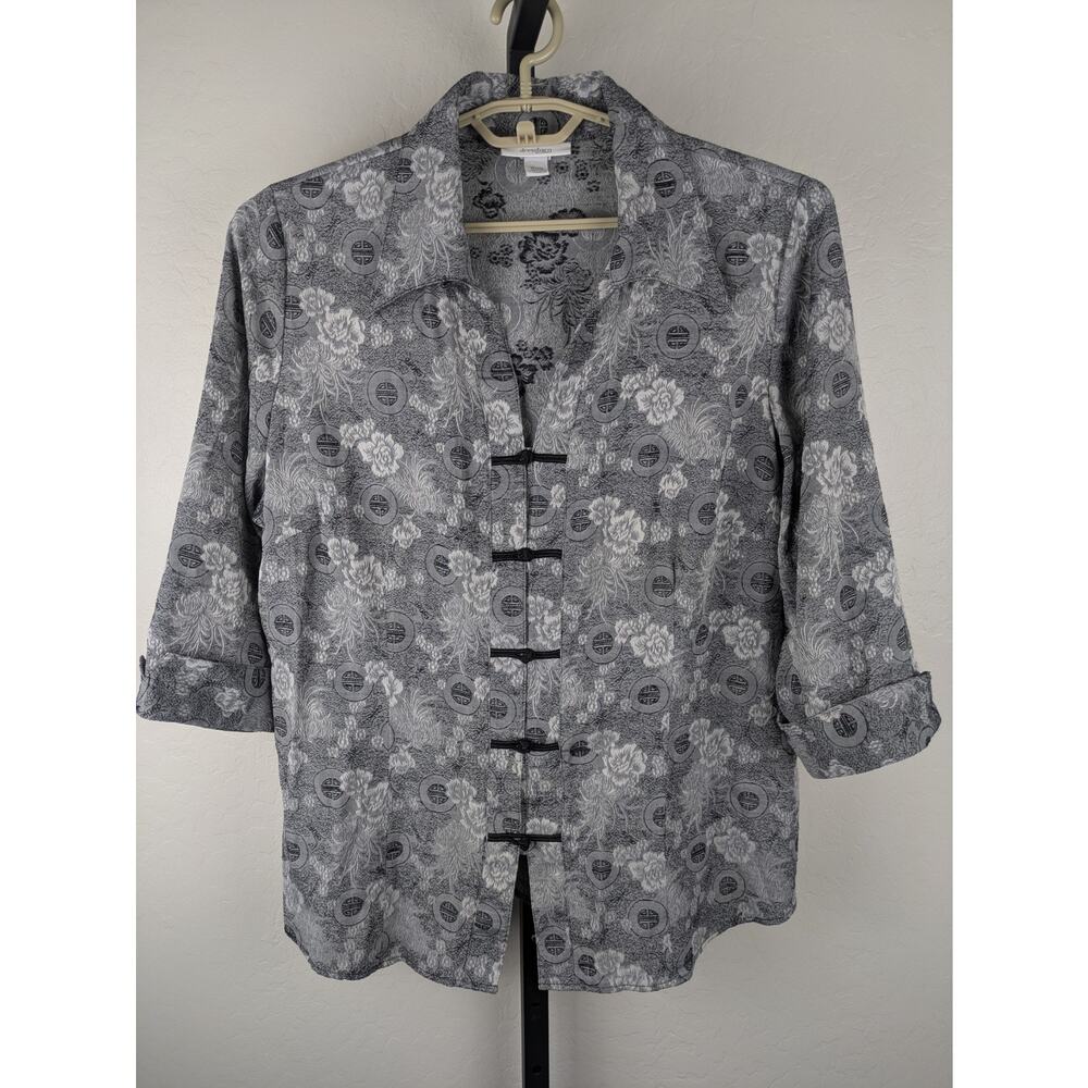 Women’s Gray Floral Button-Front Top Size 18-20